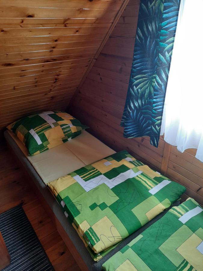 Lazur Дерев'яний котедж *