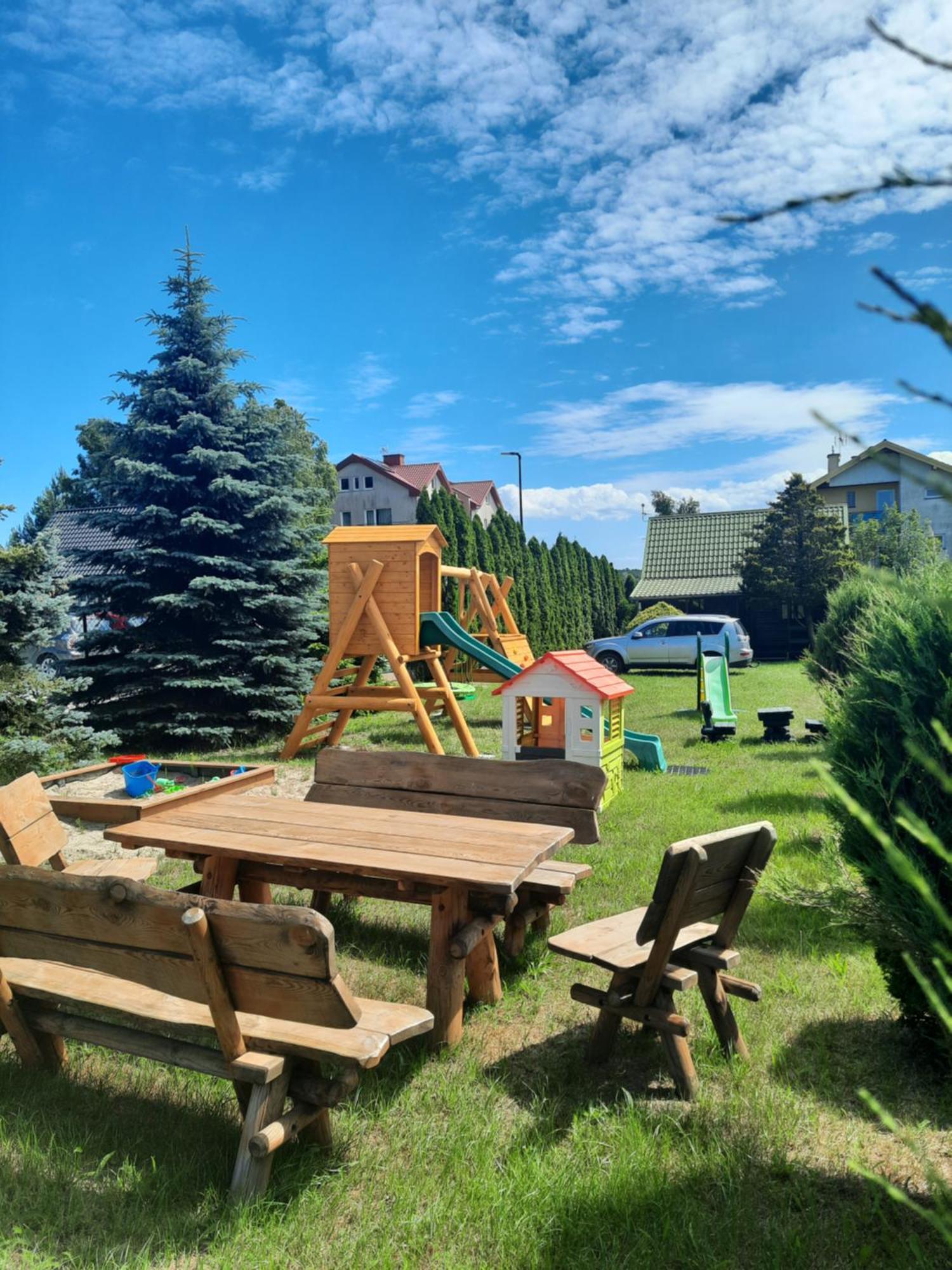 Lazur Lodge *